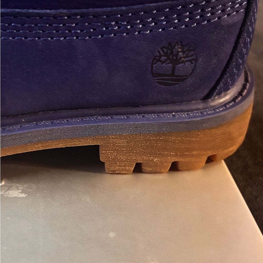 Timberland Navy Leather Boots with Brown Sole
